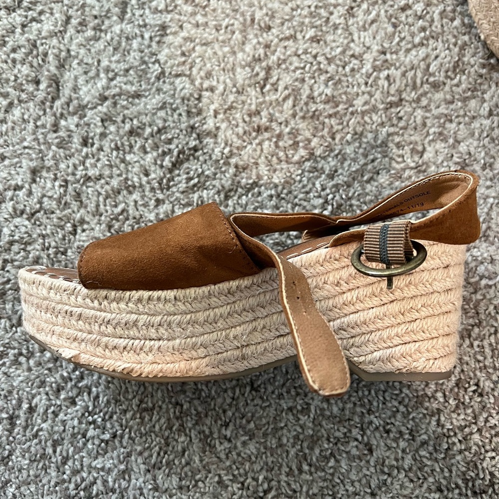 Target sandal heels - size 6